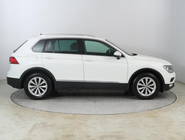 Volkswagen Tiguan  2.0 TDI 