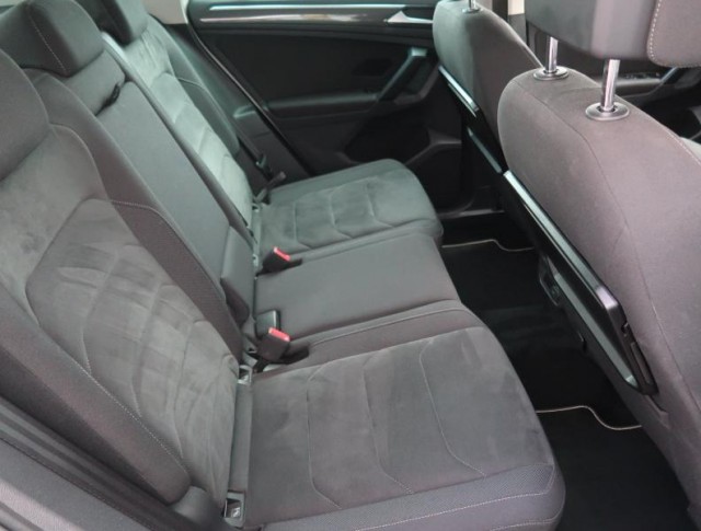 Volkswagen Tiguan  2.0 TDI 