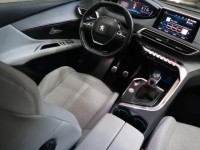 Peugeot 3008  1.2 PureTech Allure