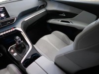 Peugeot 3008  1.2 PureTech Allure