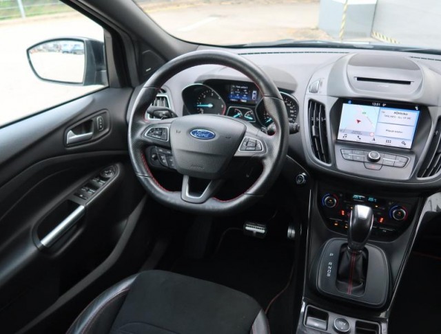 Ford Kuga  2.0 TDCi ST-Line