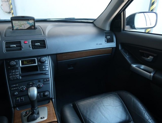 Volvo XC90  2.4D 