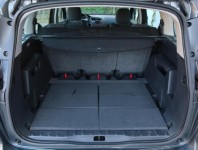Peugeot 5008  1.6 HDi 