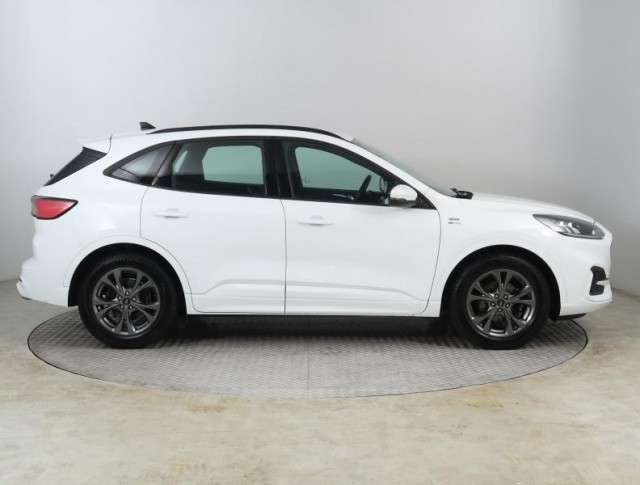 Ford Kuga  1.5 EcoBoost ST-Line