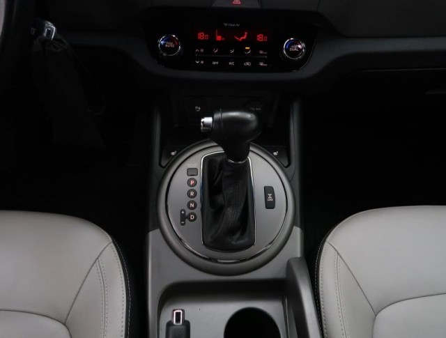 Kia Sportage  2.0 CRDi L
