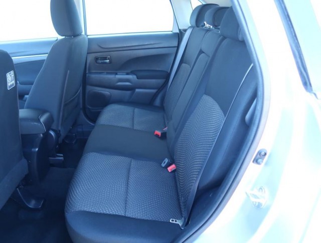 Mitsubishi ASX  1.6 MIVEC 