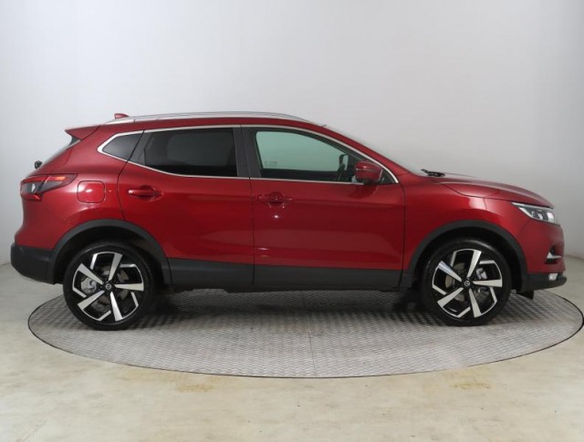 Nissan Qashqai  1.3 DIG-T 