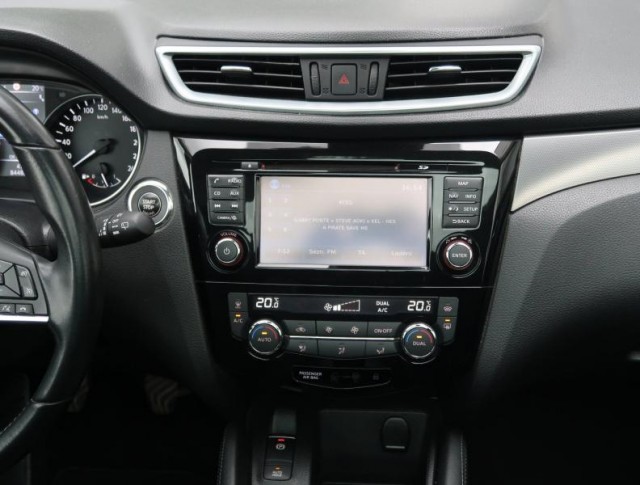 Nissan Qashqai  1.3 DIG-T 