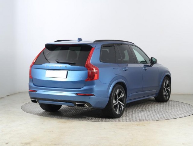 Volvo XC90  B5 AWD R-Design