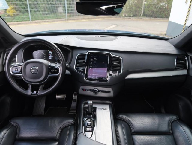 Volvo XC90  B5 AWD R-Design