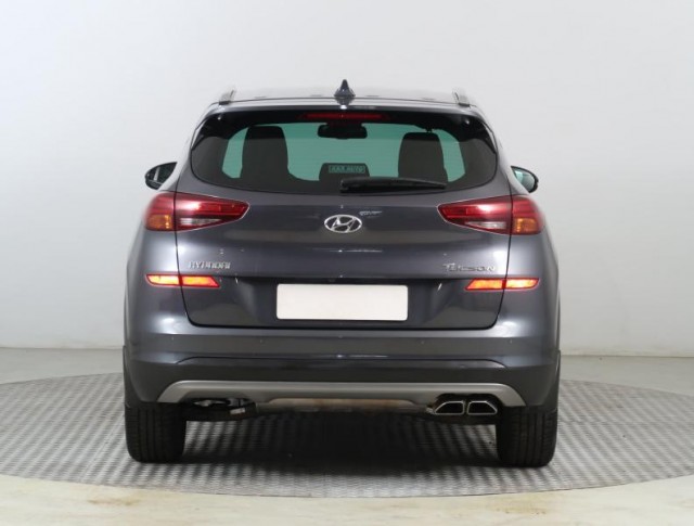 Hyundai Tucson  1.6 T-GDI Trikolor