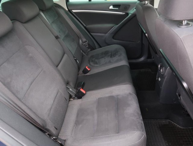 Volkswagen Tiguan  2.0 TDI Sport
