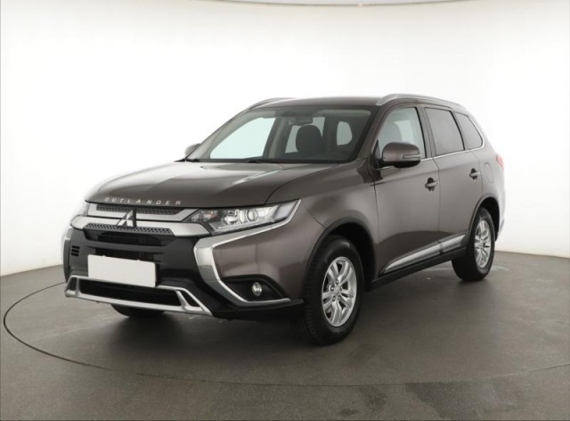 Mitsubishi Outlander  2.0 Intense