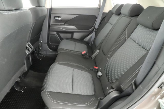 Mitsubishi Outlander  2.0 Intense