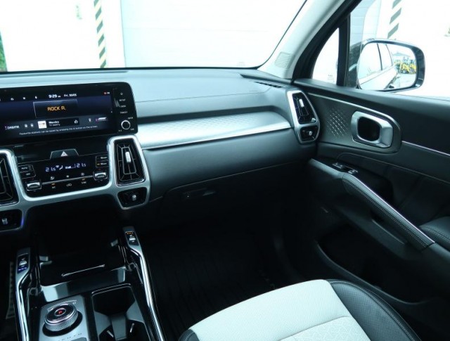 Kia Sorento  2.2 CRDi TOP