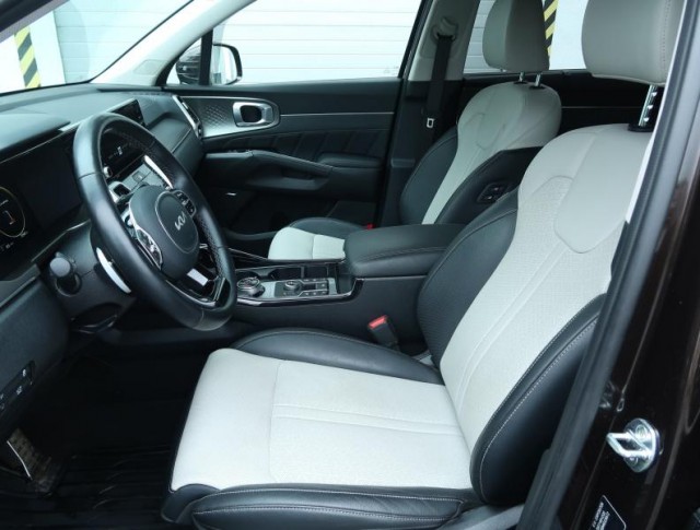Kia Sorento  2.2 CRDi TOP