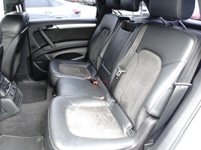 Audi Q7  3.0 TDI S-Line