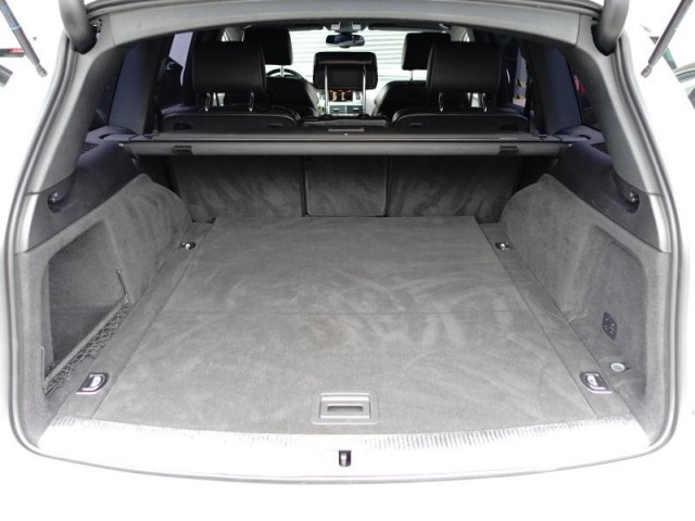 Audi Q7  3.0 TDI S-Line