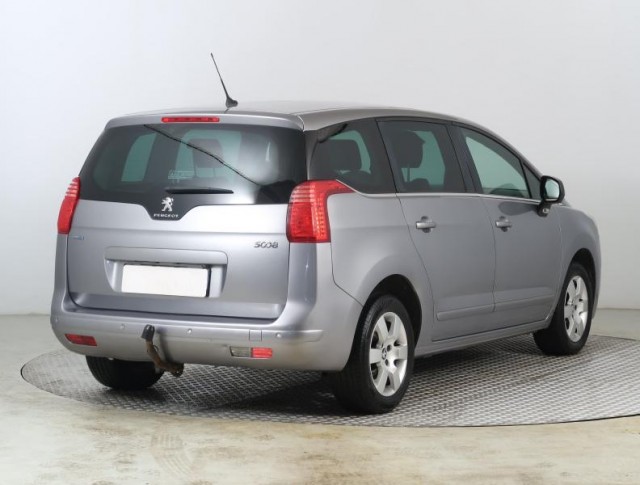 Peugeot 5008  1.6 BlueHDi 