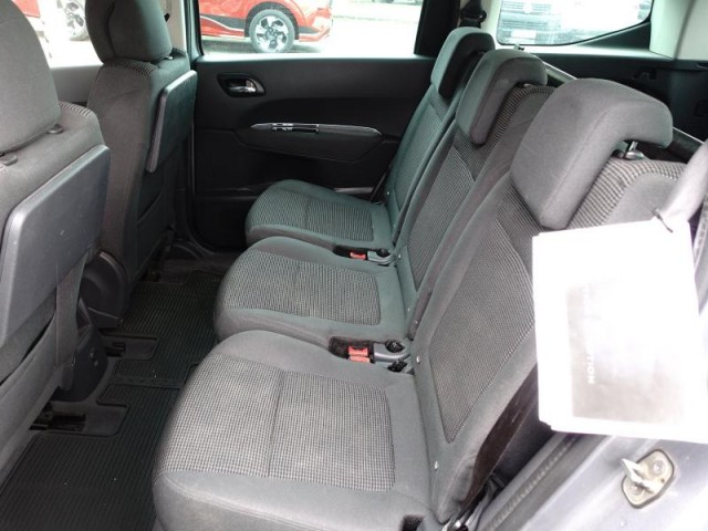 Peugeot 5008  1.6 BlueHDi 