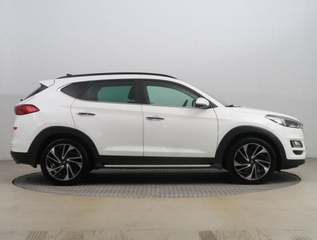 Hyundai Tucson  2.0 CRDi 