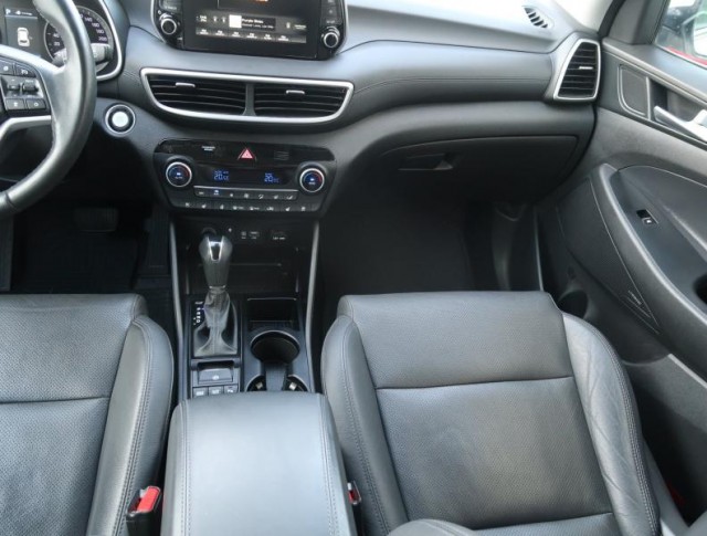 Hyundai Tucson  2.0 CRDi 