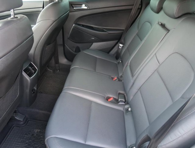 Hyundai Tucson  2.0 CRDi 