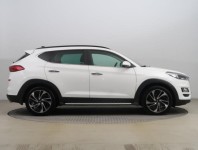 Hyundai Tucson  2.0 CRDi 