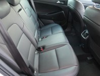 Hyundai Tucson  2.0 CRDi 