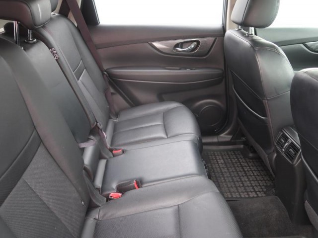 Nissan X-Trail  1.6 dCi 