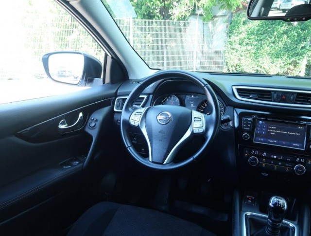 Nissan Qashqai  1.6 DIG-T 