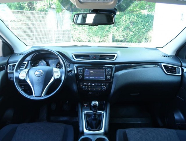 Nissan Qashqai  1.6 DIG-T 