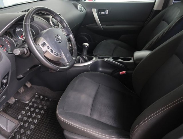 Nissan Qashqai  1.6 
