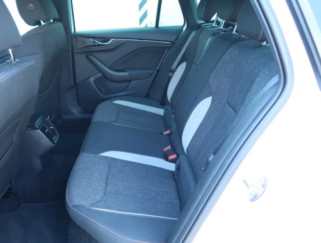 Škoda Kamiq  1.0 TSI 