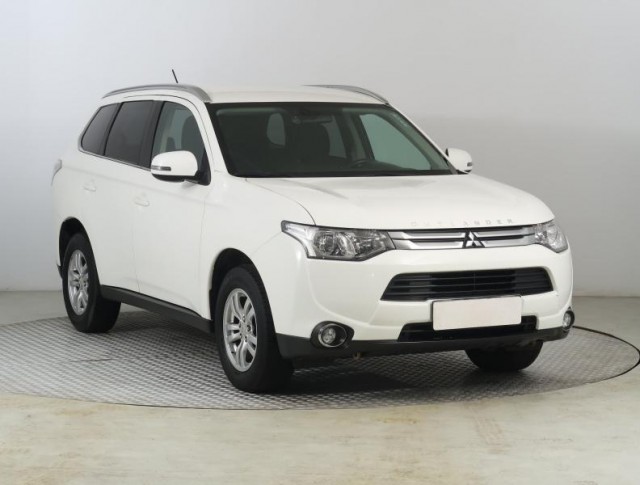 Mitsubishi Outlander  2.0 