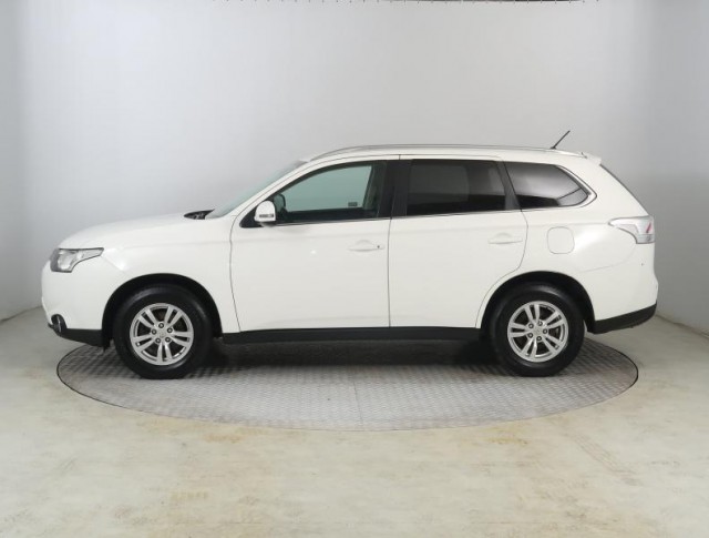 Mitsubishi Outlander  2.0 