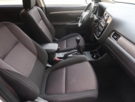 Mitsubishi Outlander  2.0 