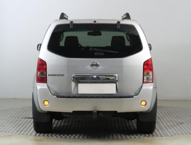 Nissan Pathfinder  2.5 dCi 