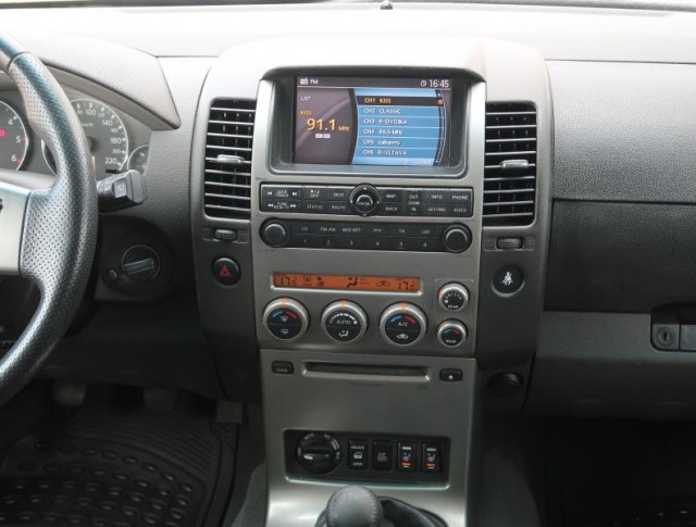 Nissan Pathfinder  2.5 dCi 