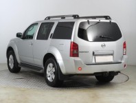 Nissan Pathfinder  2.5 dCi 