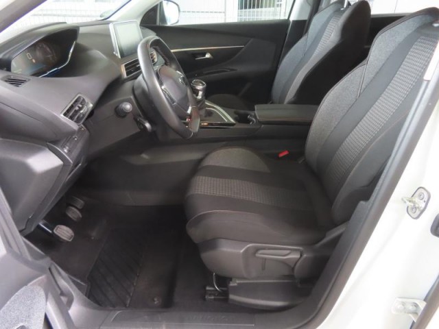Peugeot 5008  PureTech 130 