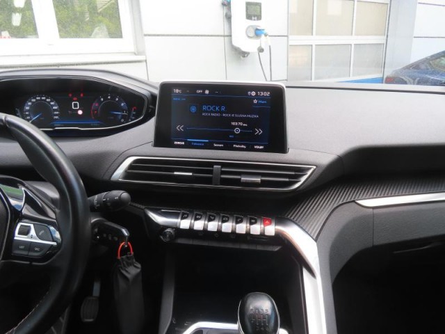 Peugeot 5008  PureTech 130 