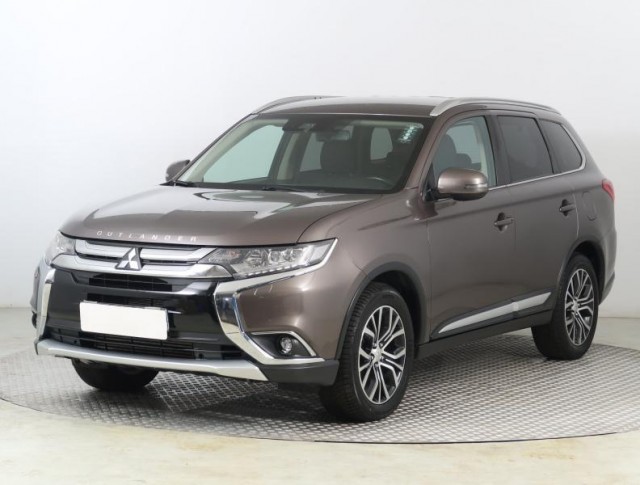 Mitsubishi Outlander  2.2 DI-D 