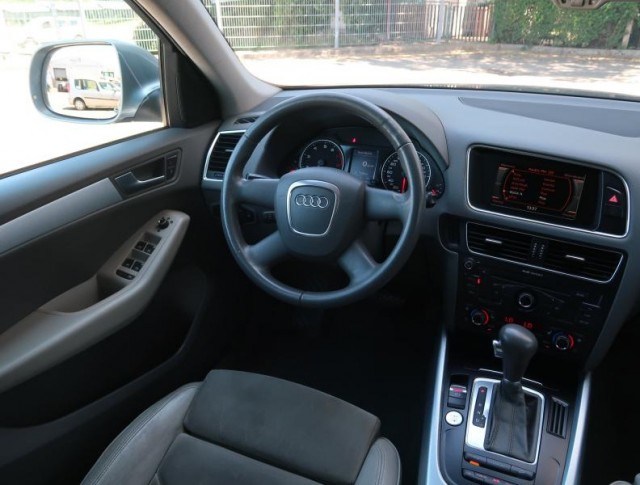 Audi Q5  2.0 TFSI 