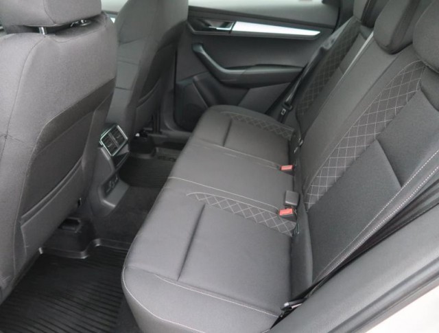 Škoda Karoq  1.5 TSI 