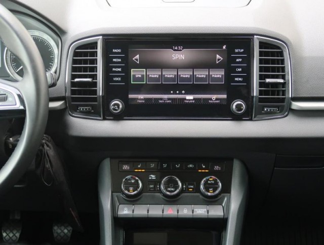 Škoda Karoq  1.5 TSI 