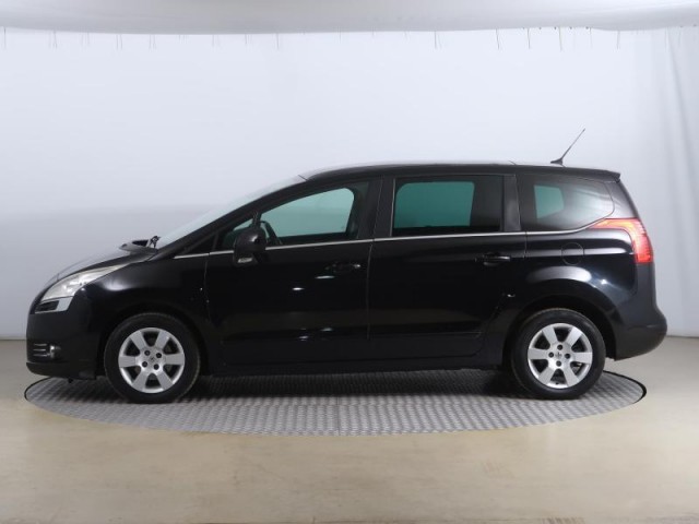 Peugeot 5008  1.6 HDi 