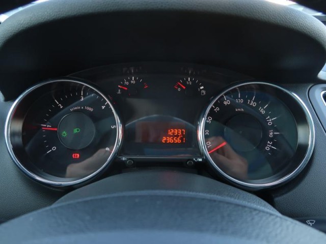 Peugeot 5008  1.6 HDi 