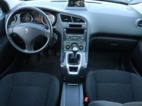 Peugeot 5008  1.6 HDi 
