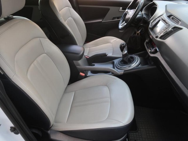 Kia Sportage  1.7 CRDi 